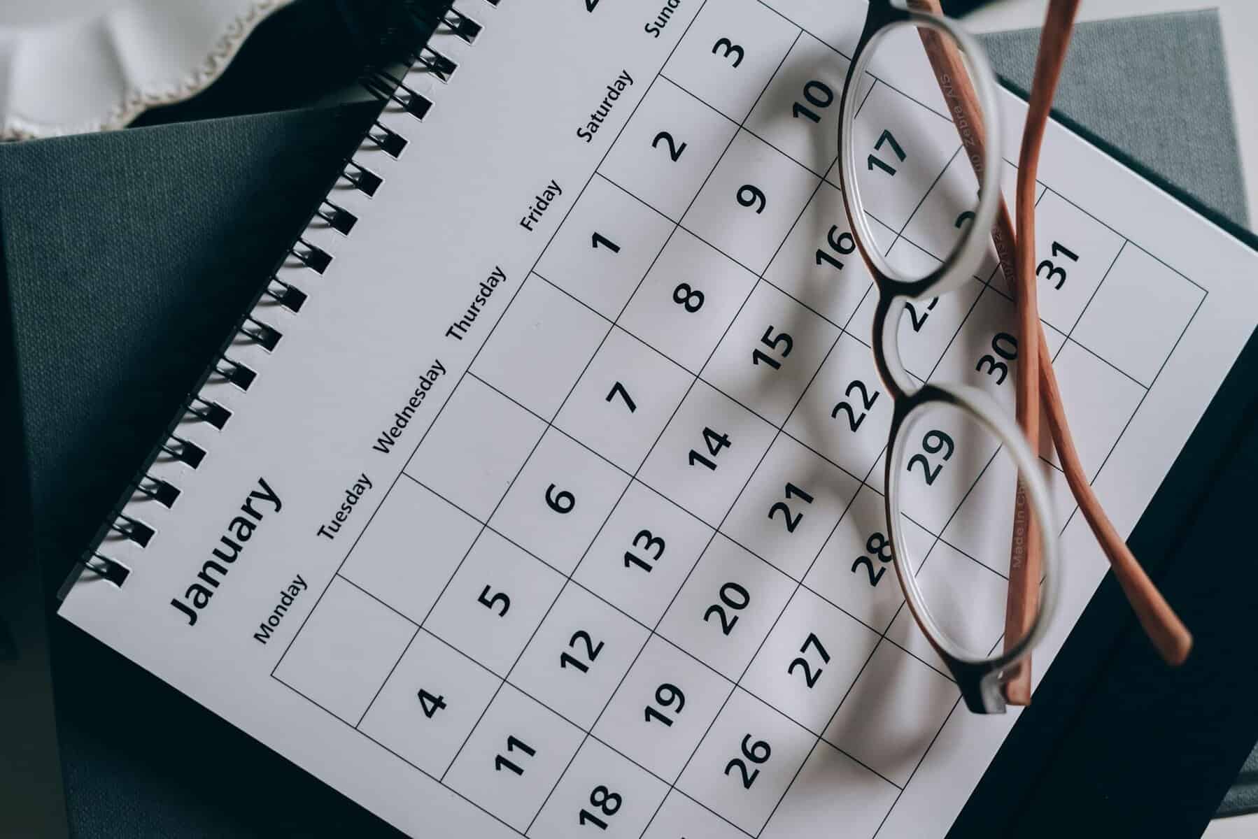 Calendar with dates to show a boat maintenance schedule. 